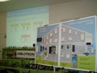Prednáška fy jablotron - Jablotron 2014-800
