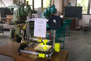 3D tlaÄŤiareĹ�-800