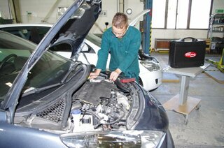 Študijné odbory - mechanik elektrotechnik AE