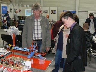 Prezentácie - P1120078