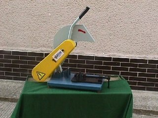 Rozbrusovačka RS-300