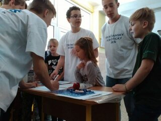 ZĹˇ VĂ˝chodnĂˇ 4 (11)