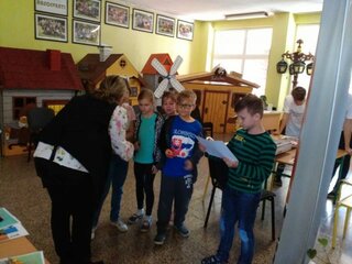 ZĹˇ VĂ˝chodnĂˇ 4 (12)