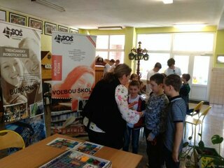 ZĹˇ VĂ˝chodnĂˇ 4 (16)