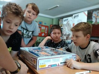 ZĹˇ VĂ˝chodnĂˇ 4 (22)