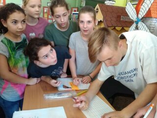 ZĹˇ VĂ˝chodnĂˇ 4 (24)