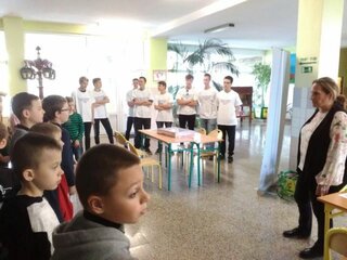 ZĹˇ VĂ˝chodnĂˇ 4 (39)