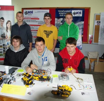 Party robot Partizánske