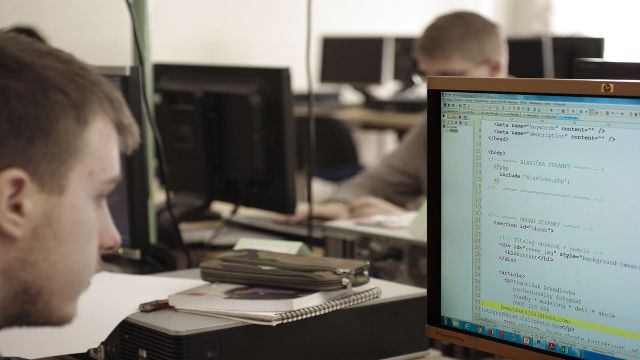 Mechanik elektrotechnik - v oblasti informačných technológií (2697 K)